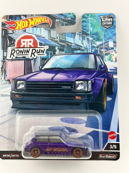 Hot Wheels '81 Toyota Starlet KP61 – Ronin Run (Car Culture Premium)