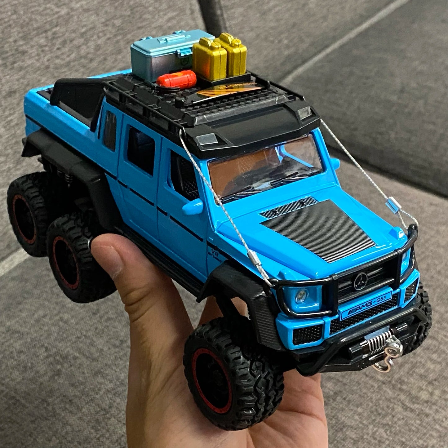 1:24 Benz G63 6*6 Adventure Edition Off Road SUV Alloy Metal Diecast Model Car Indoor Simulation Ornaments Birthday Gifts Friend