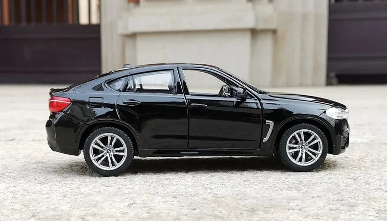 1:24 BMW X6M X6 SUV Alloy Sports Car Model Diecasts Metal Vehicles Car Model Simulation Collection Childrens Toy Gift