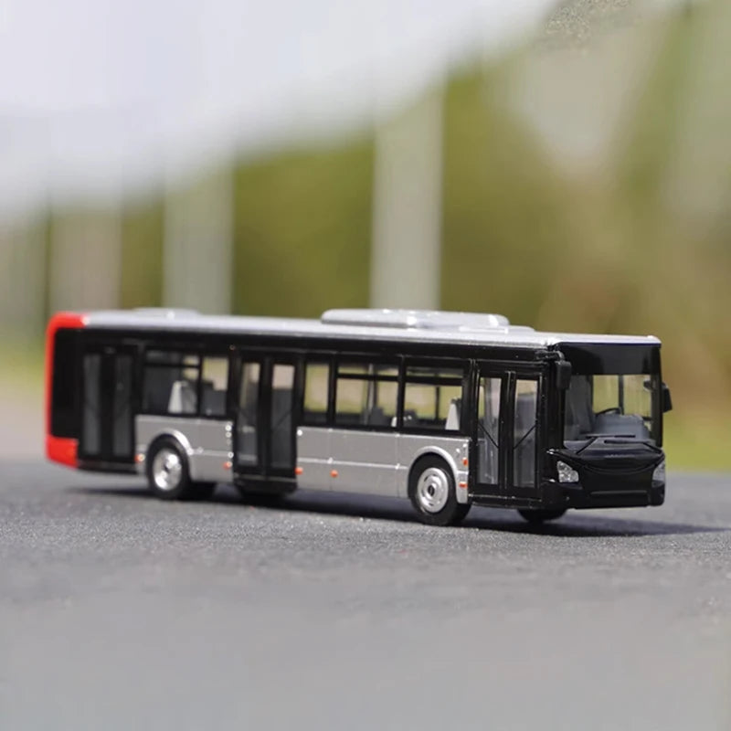 1:87 Scale CROSSWAY URBANWAY BUS Plastic Car Model Finished Product Simulation Toy Collection Gift Static Model Display