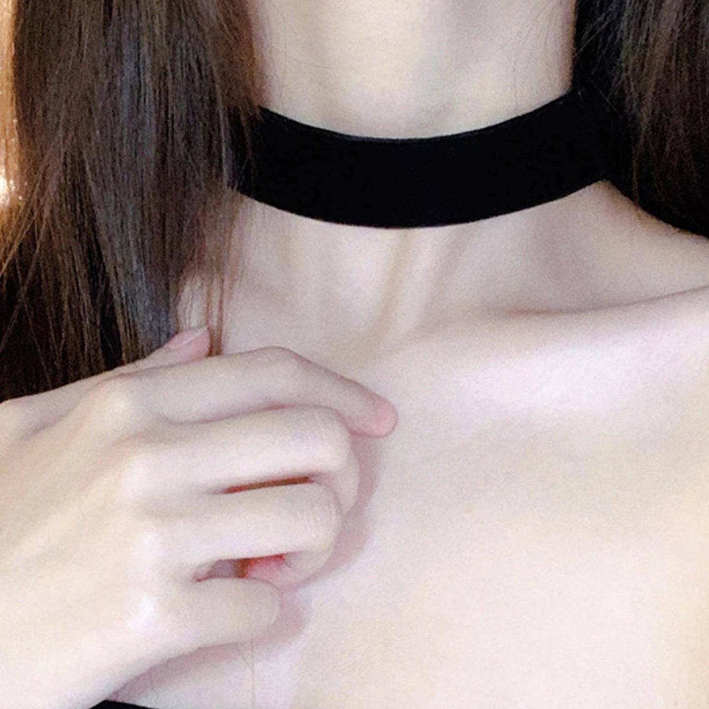 Fashion Sexy Punk Gothic Black Velvet Choker Necklaces Simple Vintage Clavicle Neck Chain Women Girls Party Jewelry Accessories