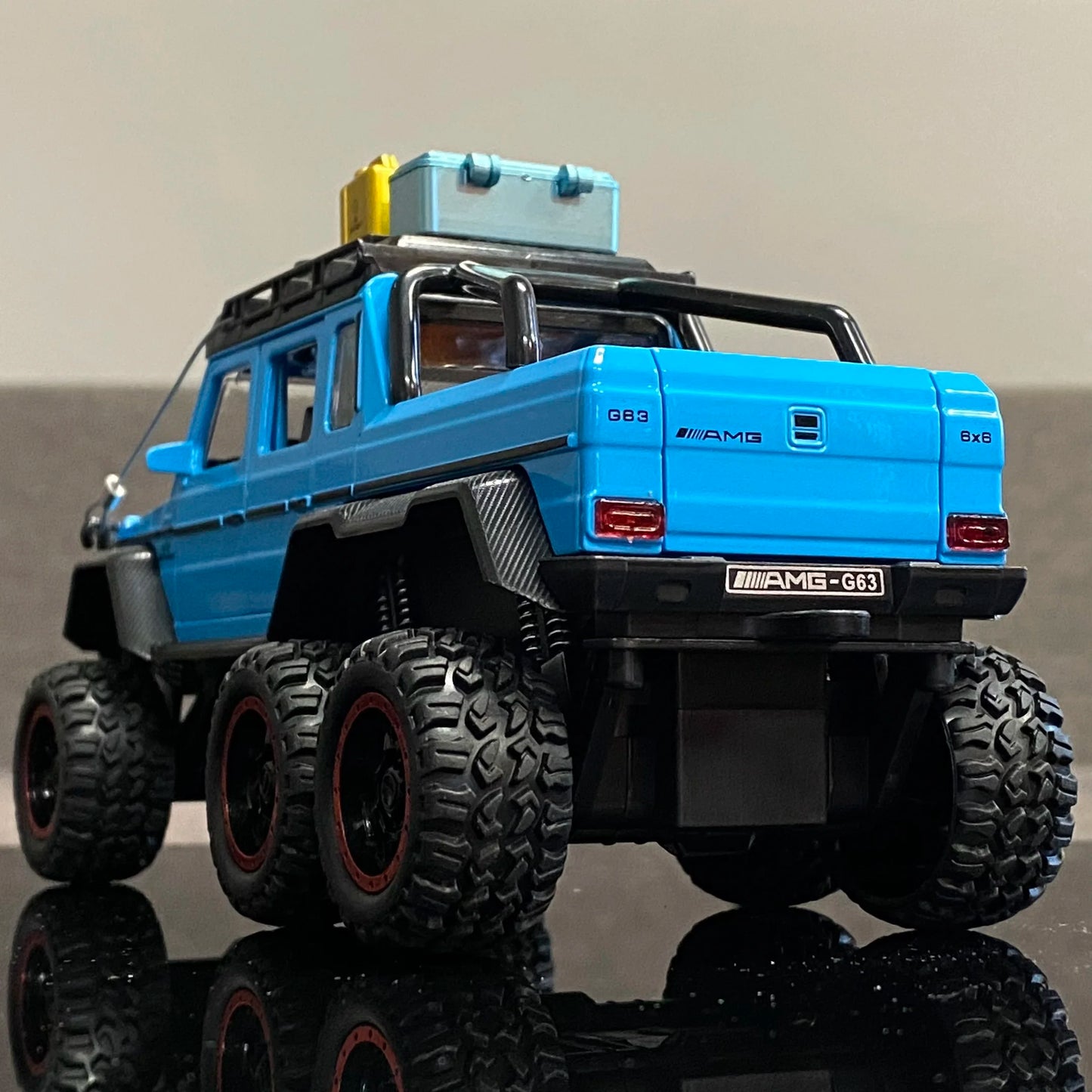 1:24 Benz G63 6*6 Adventure Edition Off Road SUV Alloy Metal Diecast Model Car Indoor Simulation Ornaments Birthday Gifts Friend