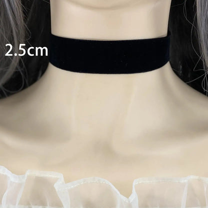 Fashion Sexy Punk Gothic Black Velvet Choker Necklaces Simple Vintage Clavicle Neck Chain Women Girls Party Jewelry Accessories