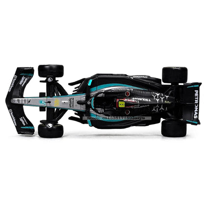 Bburago 1:43 Mercedes-AMG Petronas F1 Team W15 2024 #44 Hamilton #63 George Russell Alloy Car Die Cast Model Toy Collectible